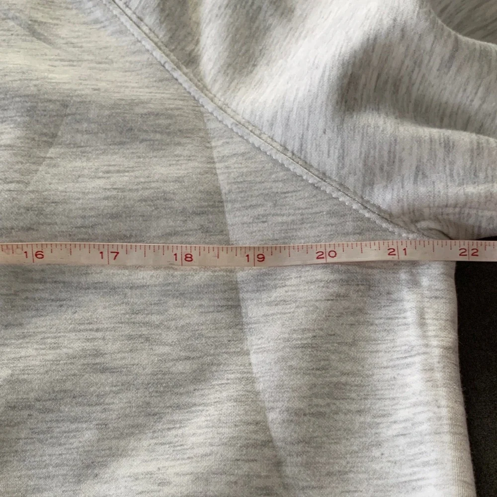 NWT Mixed Size 2pc Thrive Gray L Sweatshirt and M Sweatpants Athleisure Set - Picture 13 of 15